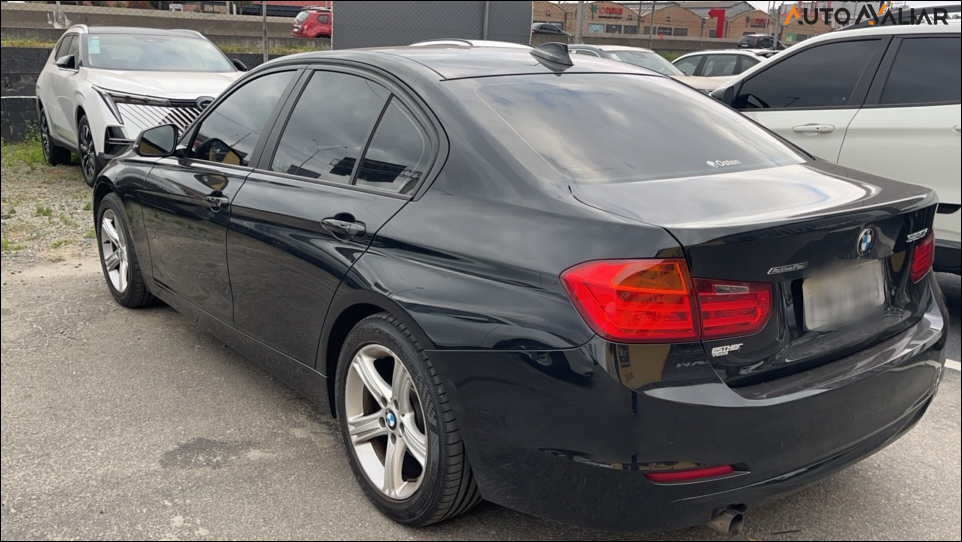 BMW 320I 2.0 16V TURBO ACTIVE FLEX 4P AUTOMATICO