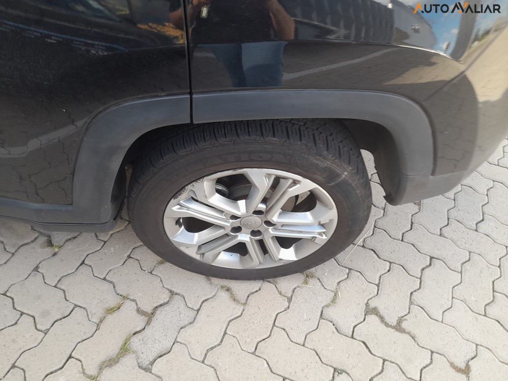 JEEP COMPASS 1.3 T270 TURBO FLEX LONGITUDE AT6