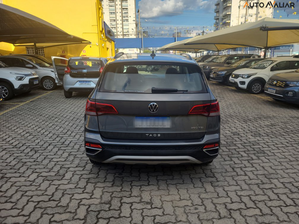 VOLKSWAGEN TAOS 1.4 250 TSI TOTAL FLEX COMFORTLINE AUTOMÁTICO