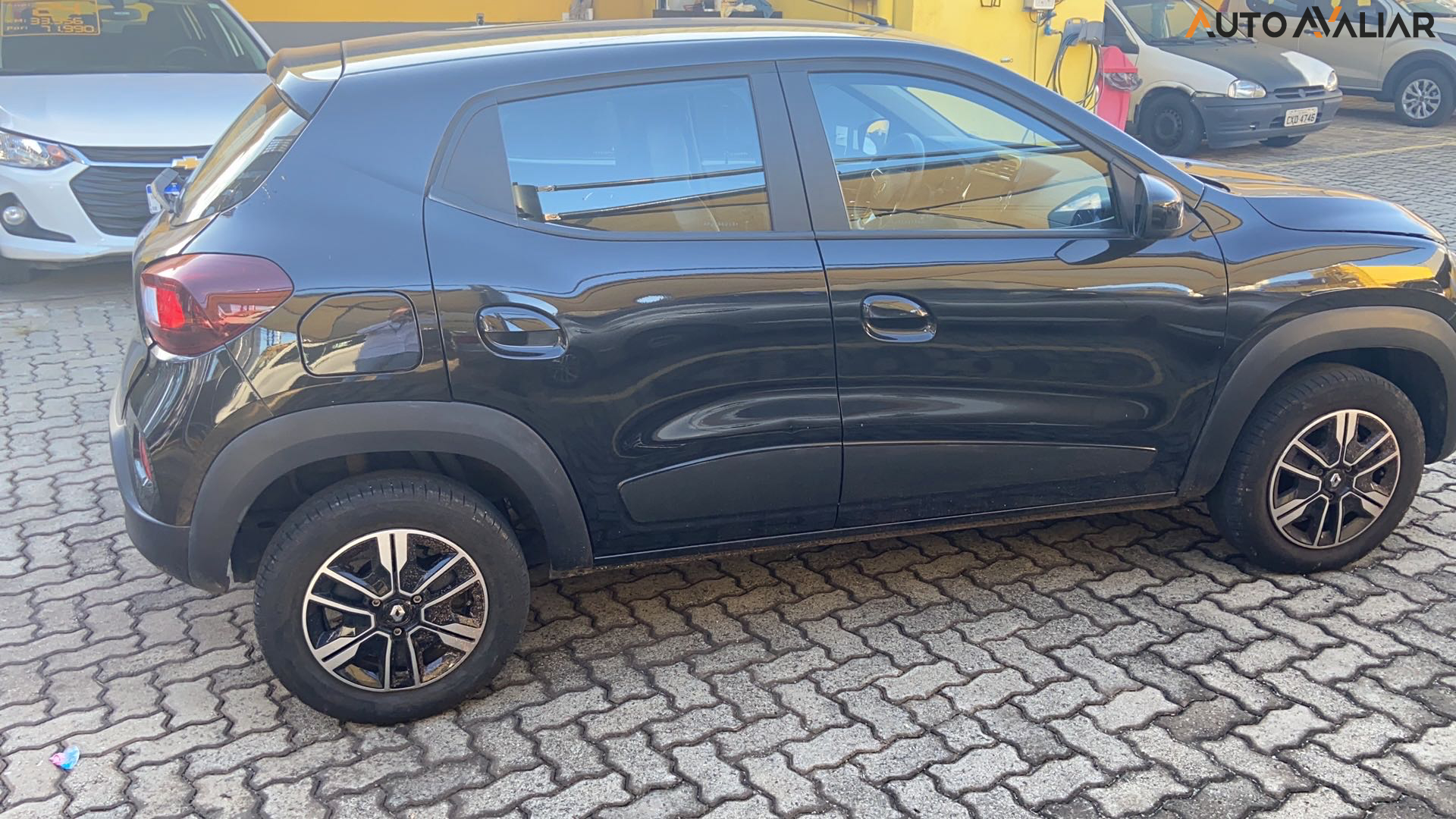 RENAULT KWID 1.0 12V SCE FLEX INTENSE MANUAL