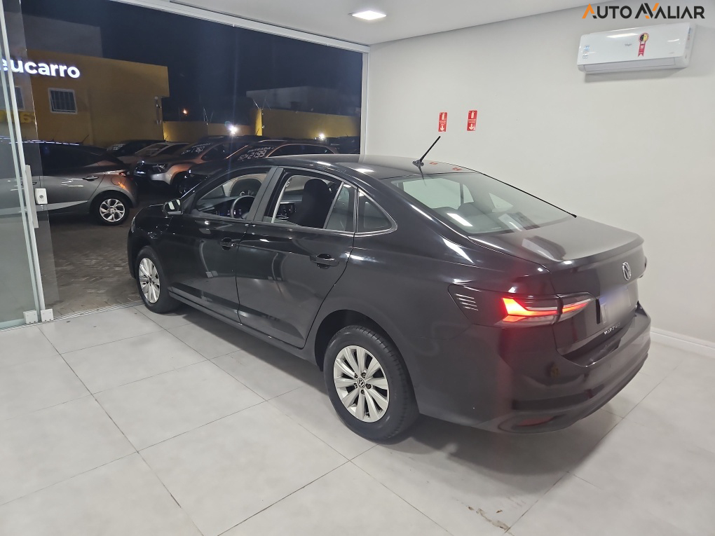 VOLKSWAGEN VIRTUS 1.0 170 TSI MANUAL