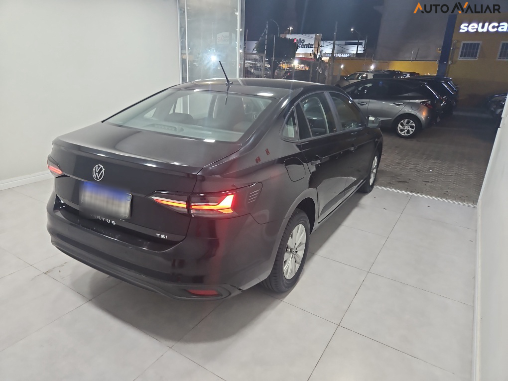 VOLKSWAGEN VIRTUS 1.0 170 TSI MANUAL