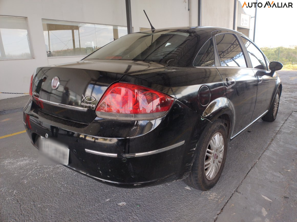 FIAT LINEA 1.8 ESSENCE 16V FLEX 4P MANUAL