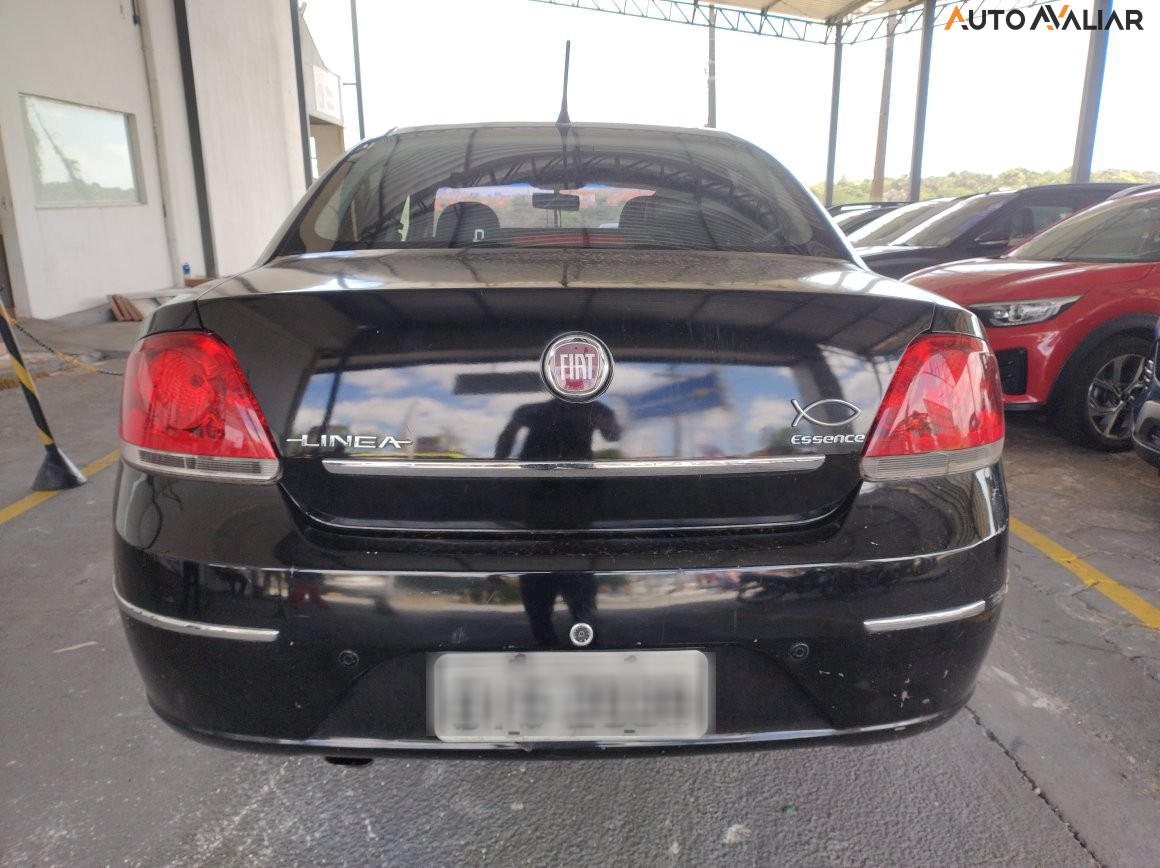 FIAT LINEA 1.8 ESSENCE 16V FLEX 4P MANUAL