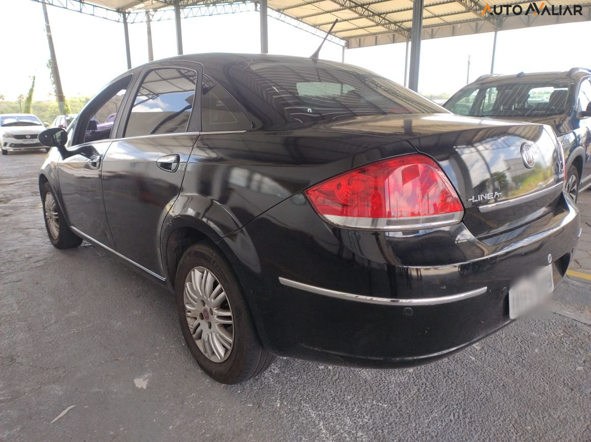 FIAT LINEA 1.8 ESSENCE 16V FLEX 4P MANUAL