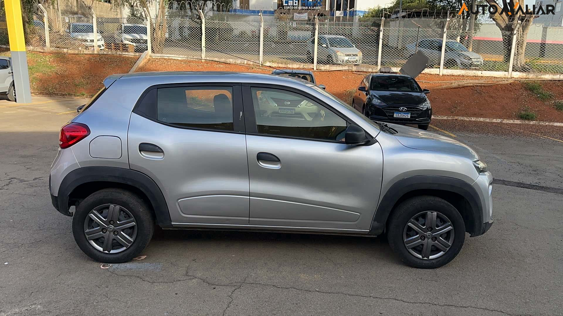 RENAULT KWID 1.0 12V SCE FLEX ZEN MANUAL