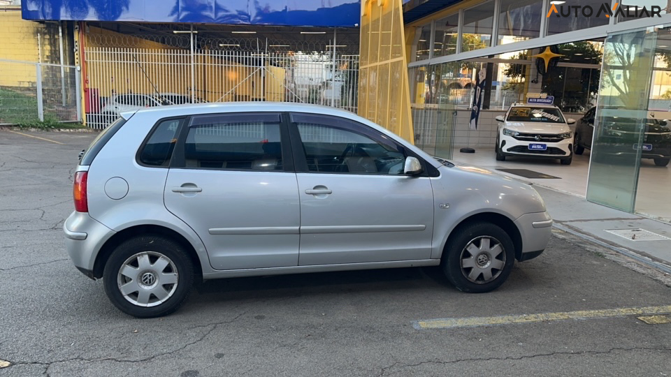 VOLKSWAGEN POLO 1.6 MI 8V GASOLINA 4P MANUAL