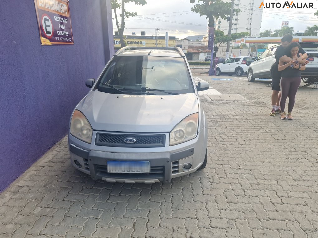 FORD FIESTA 1.0 MPI TRAIL HATCH 8V FLEX 4P MANUAL