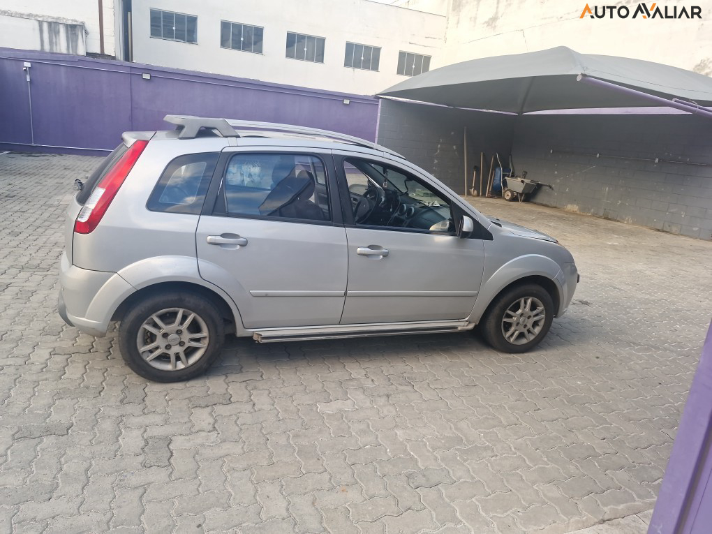 FORD FIESTA 1.0 MPI TRAIL HATCH 8V FLEX 4P MANUAL