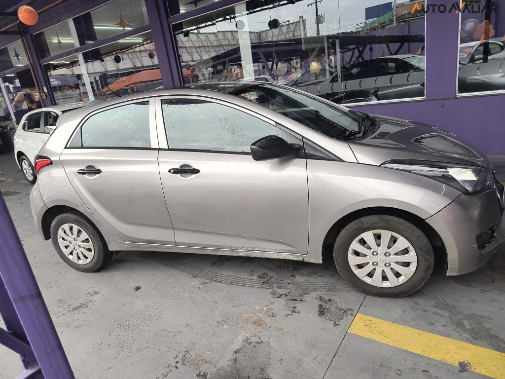 HYUNDAI HB20 1.0 UNIQUE 12V FLEX 4P MANUAL