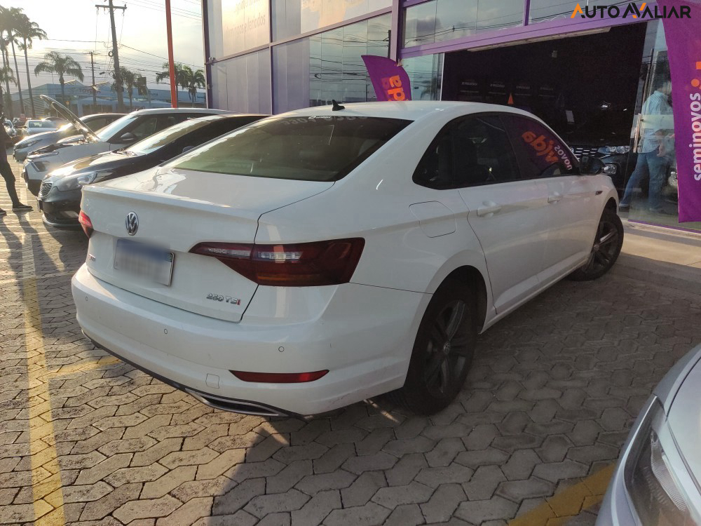 VOLKSWAGEN JETTA 1.4 250 TSI TOTAL FLEX R-LINE TIPTRONIC