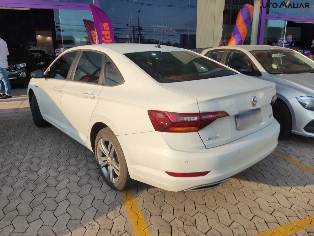 VOLKSWAGEN JETTA 1.4 250 TSI TOTAL FLEX R-LINE TIPTRONIC