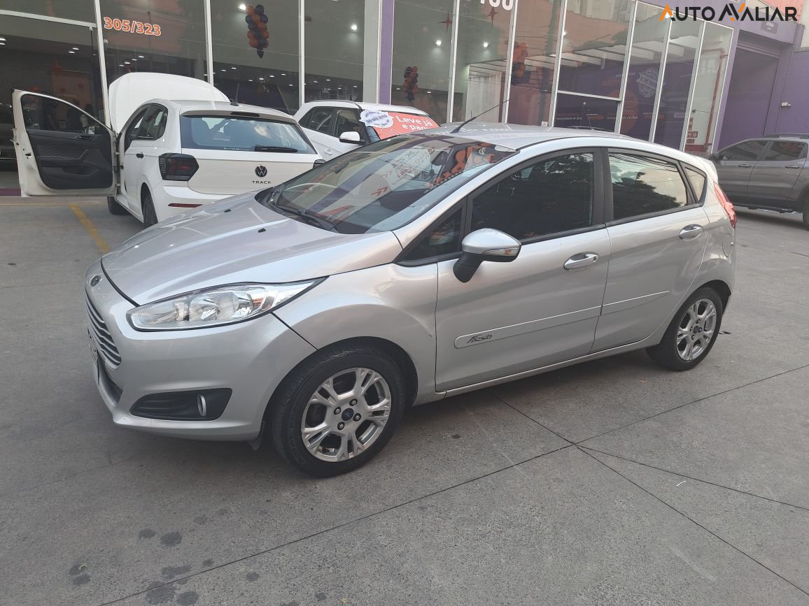 FORD FIESTA 1.6 SE HATCH 16V FLEX 4P AUTOMATICO