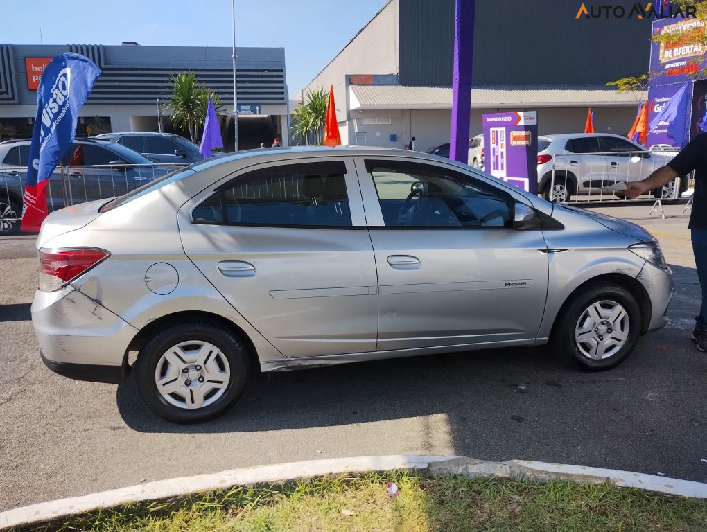CHEVROLET PRISMA 1.0 MPFI LT 8V FLEX 4P MANUAL
