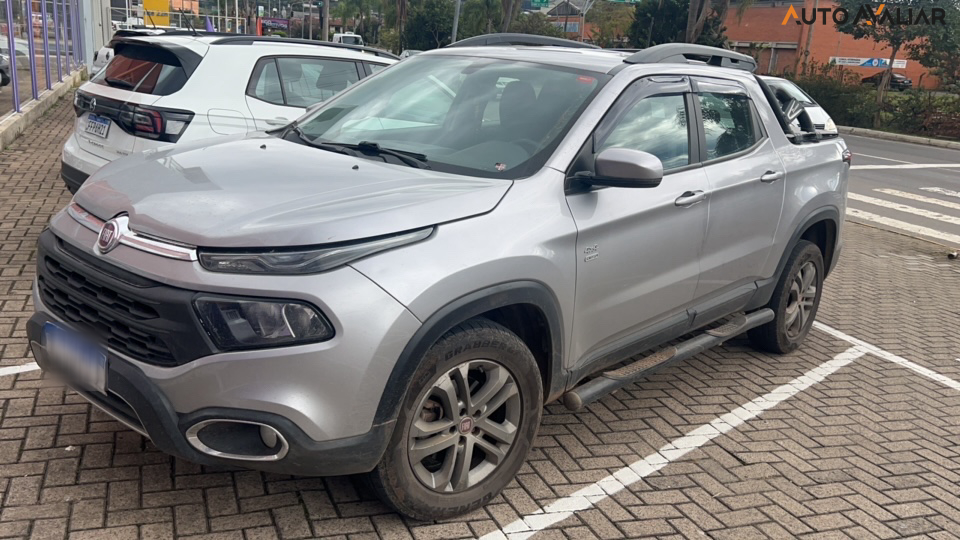 FIAT TORO 2.0 16V TURBO DIESEL FREEDOM 4WD AT9