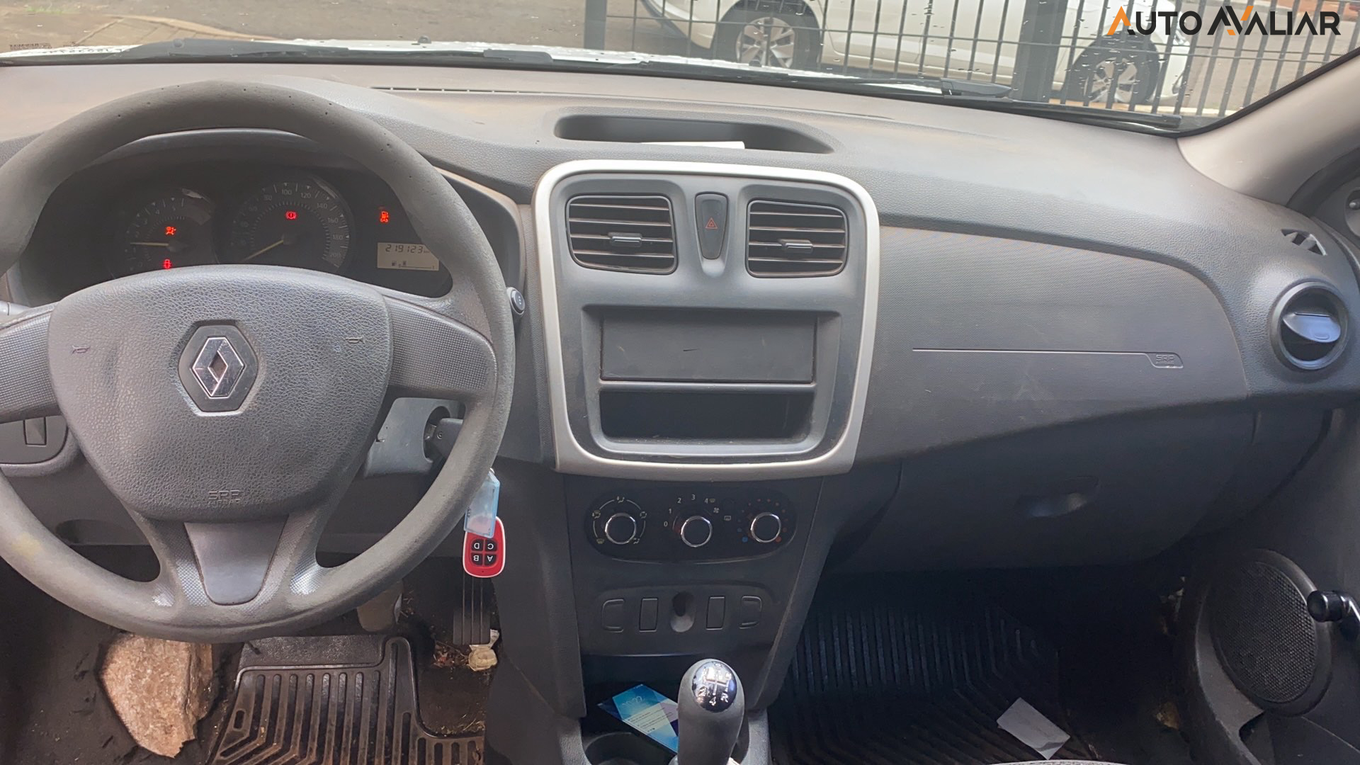 RENAULT LOGAN 1.0 AUTHENTIQUE 16V FLEX 4P MANUAL