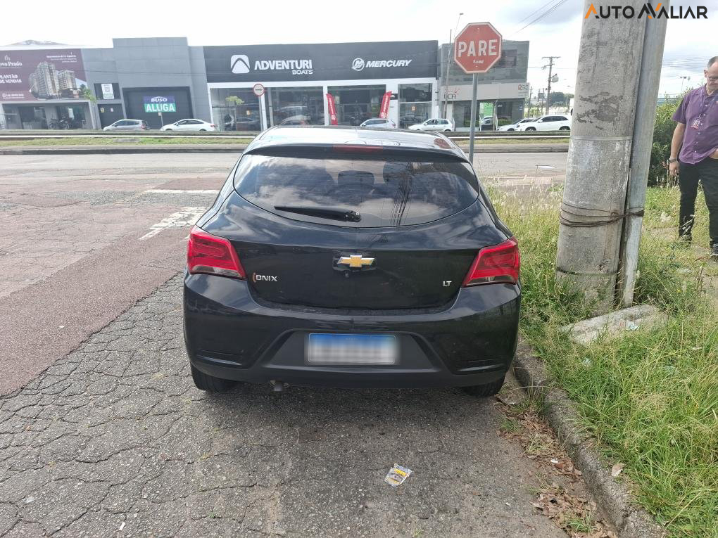 CHEVROLET ONIX 1.0 MPFI LT 8V FLEX 4P MANUAL