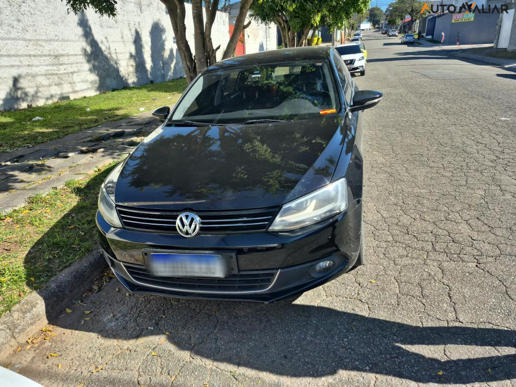 VOLKSWAGEN JETTA 2.0 TSI HIGHLINE 211CV GASOLINA 4P TIPTRONIC