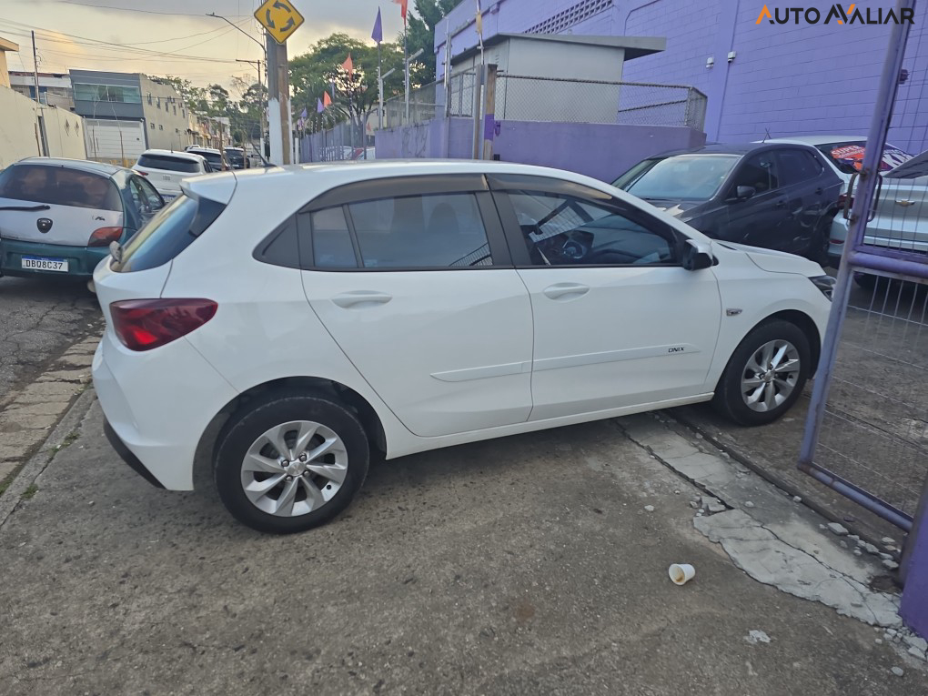 CHEVROLET ONIX 1.0 FLEX LT MANUAL
