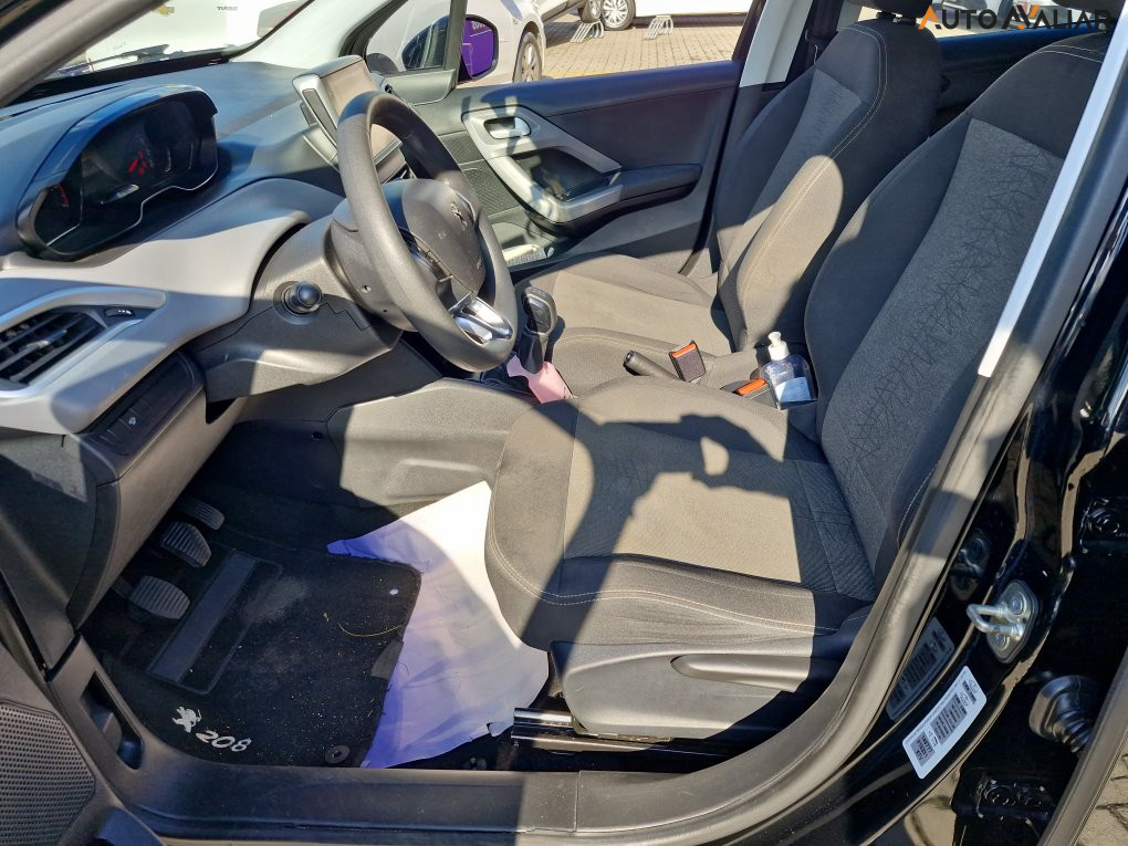 PEUGEOT 208 1.2 ACTIVE 12V FLEX 4P MANUAL