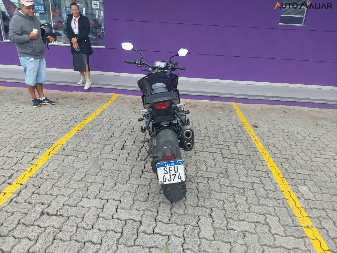 HONDA CB 1000R BLACK EDITION