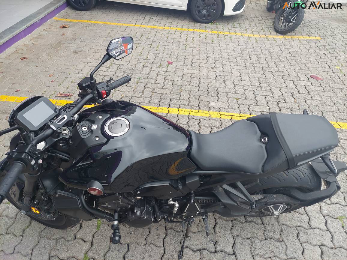HONDA CB 1000R BLACK EDITION