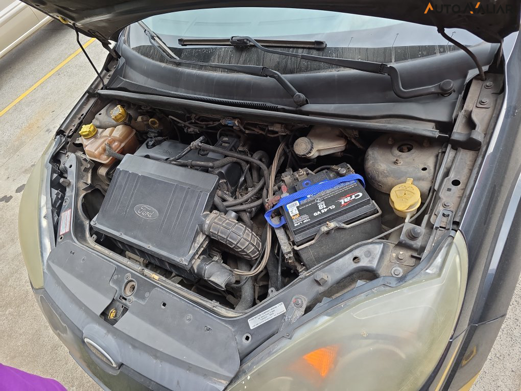 FORD FIESTA 1.0 MPI HATCH 8V FLEX 4P MANUAL