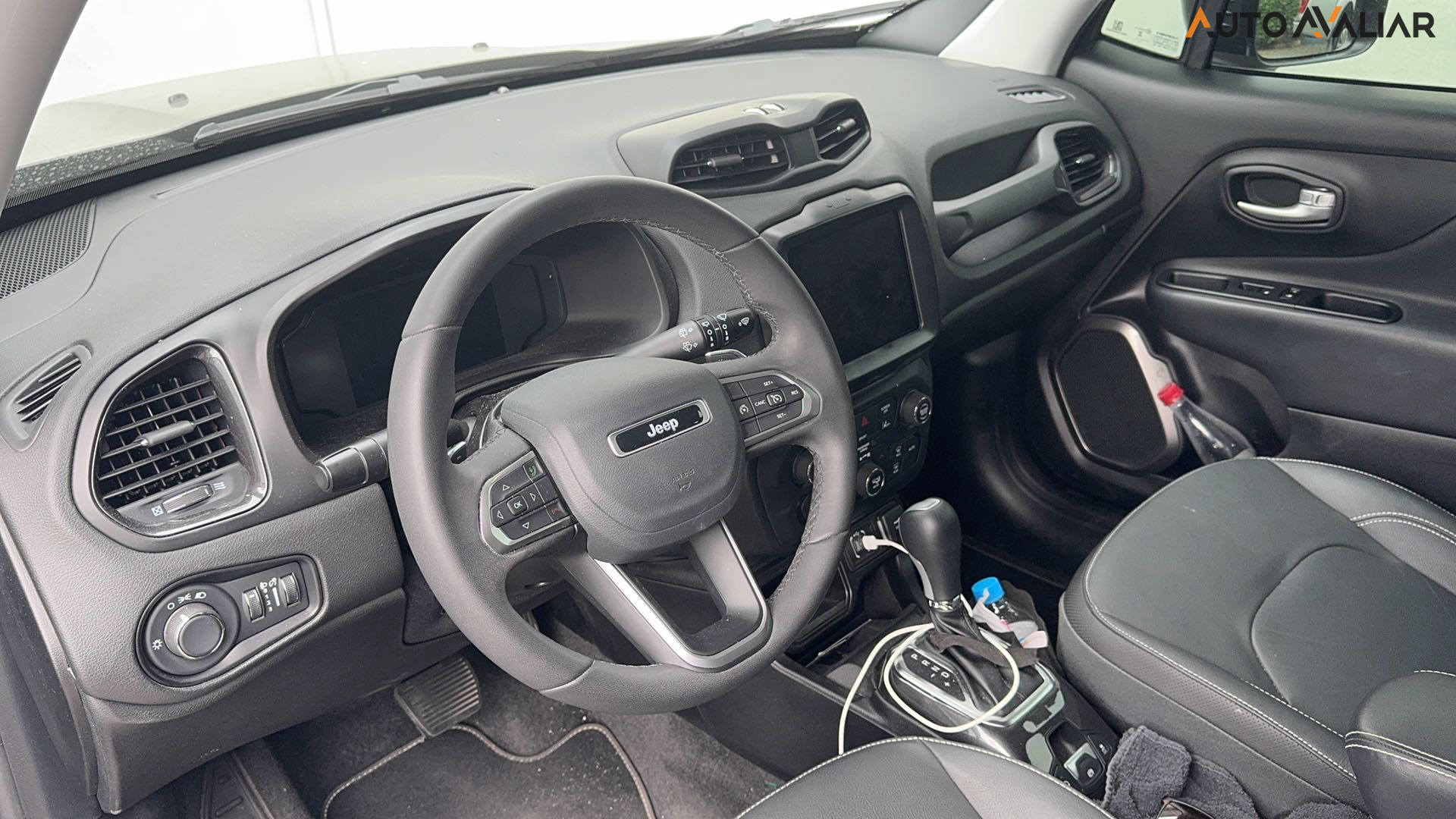 JEEP RENEGADE 1.3 T270 TURBO FLEX LONGITUDE AT6