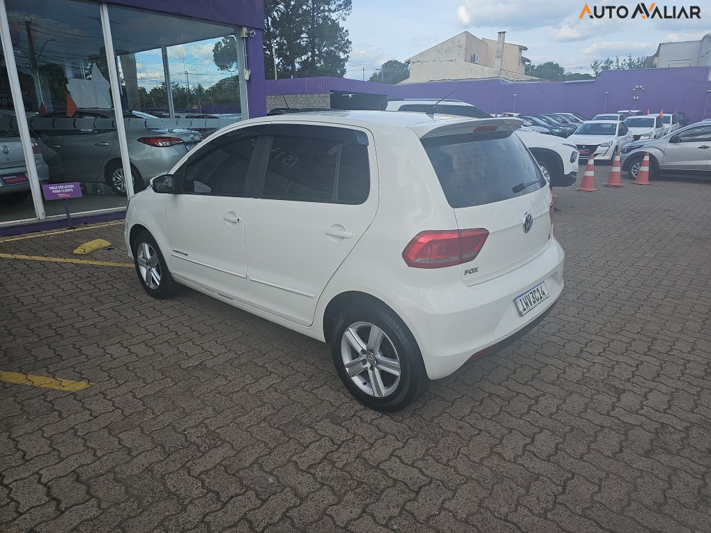 VOLKSWAGEN FOX 1.0 MPI COMFORTLINE 12V FLEX 4P MANUAL