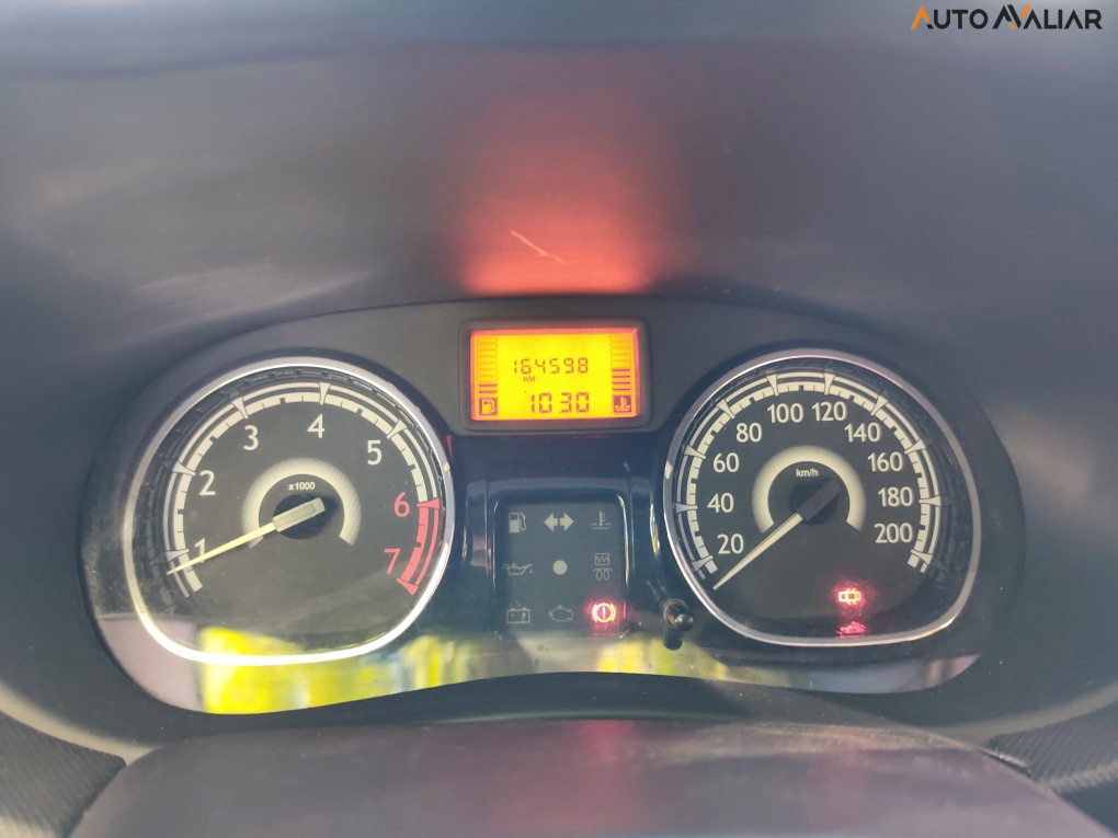 RENAULT SANDERO 1.0 EXPRESSION 16V FLEX 4P MANUAL