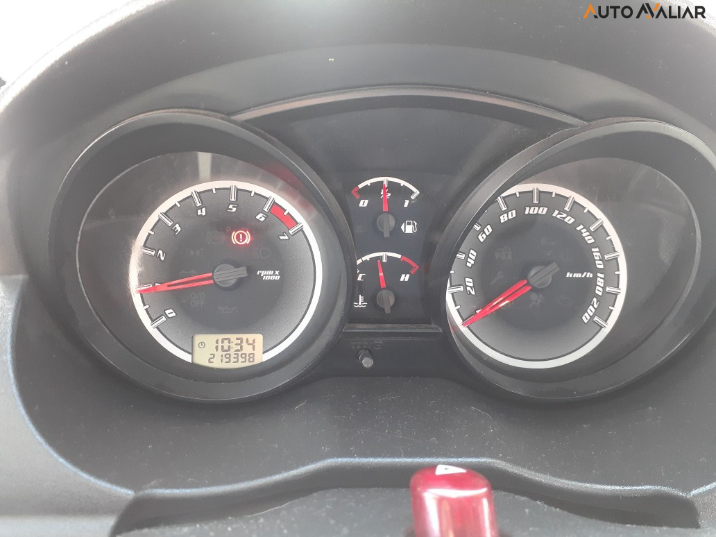 FORD FIESTA 1.0 ROCAM HATCH 8V FLEX 4P MANUAL