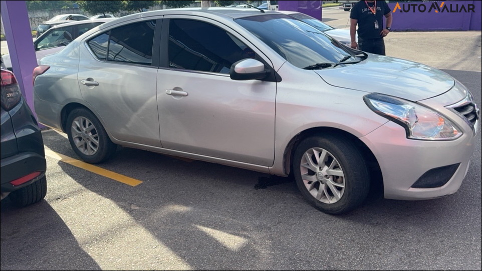 NISSAN VERSA 1.6 16V FLEXSTART V-DRIVE PLUS XTRONIC