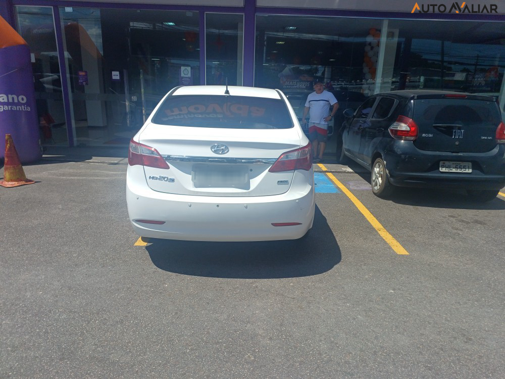 HYUNDAI HB20S 1.0 COMFORT PLUS 12V FLEX 4P MANUAL