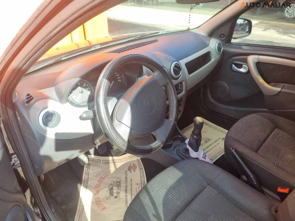 RENAULT SANDERO 1.0 EXPRESSION 16V FLEX 4P MANUAL