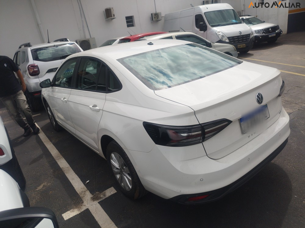 VOLKSWAGEN VIRTUS 1.0 170 TSI MANUAL