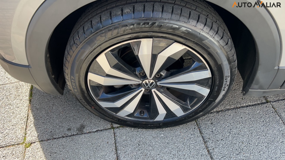 VOLKSWAGEN T-CROSS 1.0 200 TSI TOTAL FLEX COMFORTLINE AUTOMÁTICO