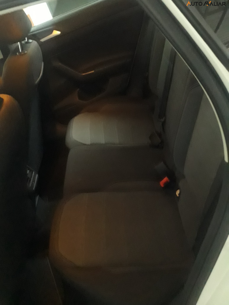 VOLKSWAGEN NIVUS 1.0 200 TSI TOTAL FLEX COMFORTLINE AUTOMÁTICO