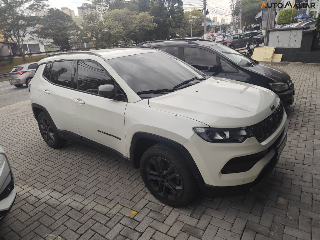 JEEP COMPASS 1.3 T270 TURBO FLEX LONGITUDE AT6