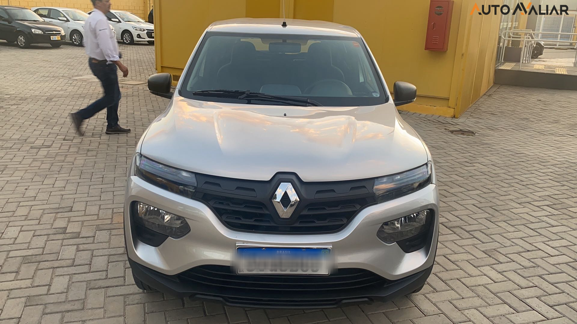 RENAULT KWID 1.0 12V SCE FLEX ZEN MANUAL