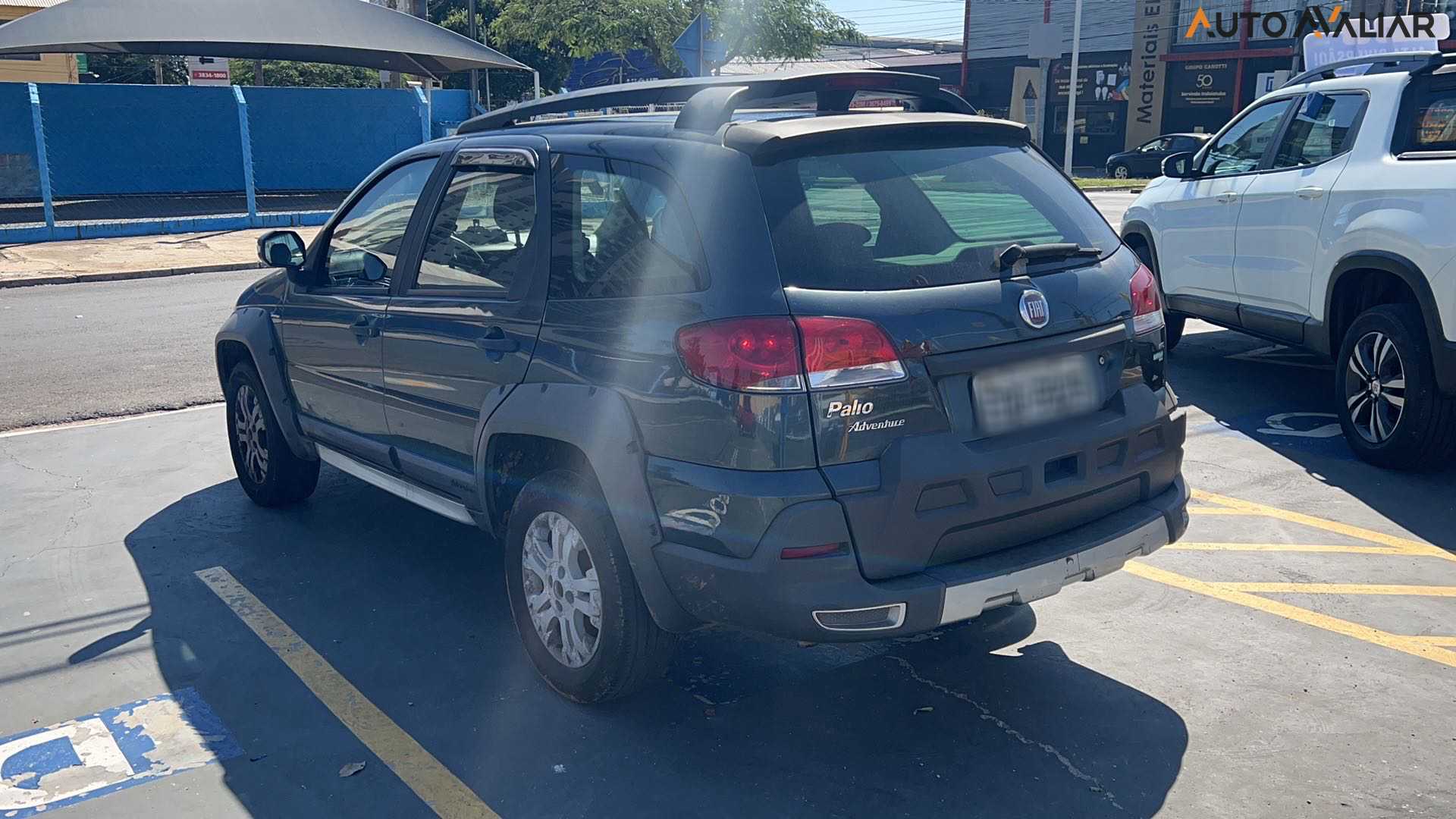 FIAT PALIO 1.8 MPI ADVENTURE LOCKER WEEKEND 8V FLEX 4P AUTOMATIZADO