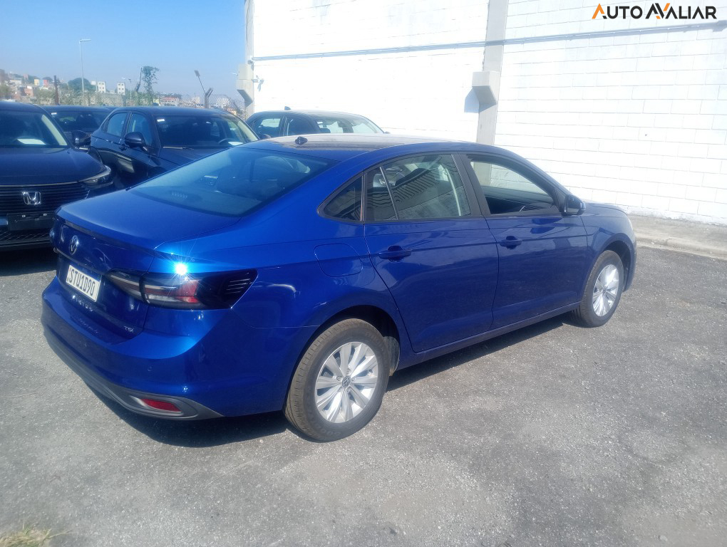 VOLKSWAGEN VIRTUS 1.0 170 TSI MANUAL