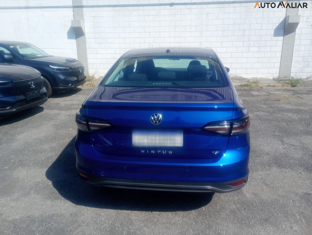 VOLKSWAGEN VIRTUS 1.0 170 TSI MANUAL