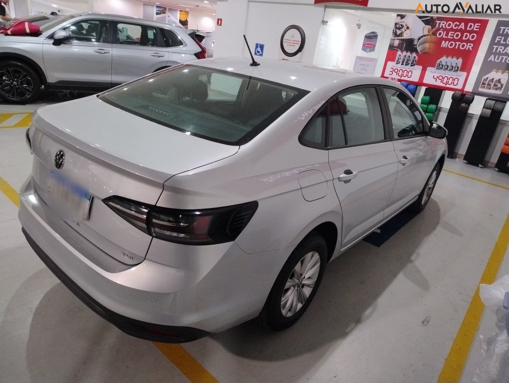 VOLKSWAGEN VIRTUS 1.0 170 TSI MANUAL
