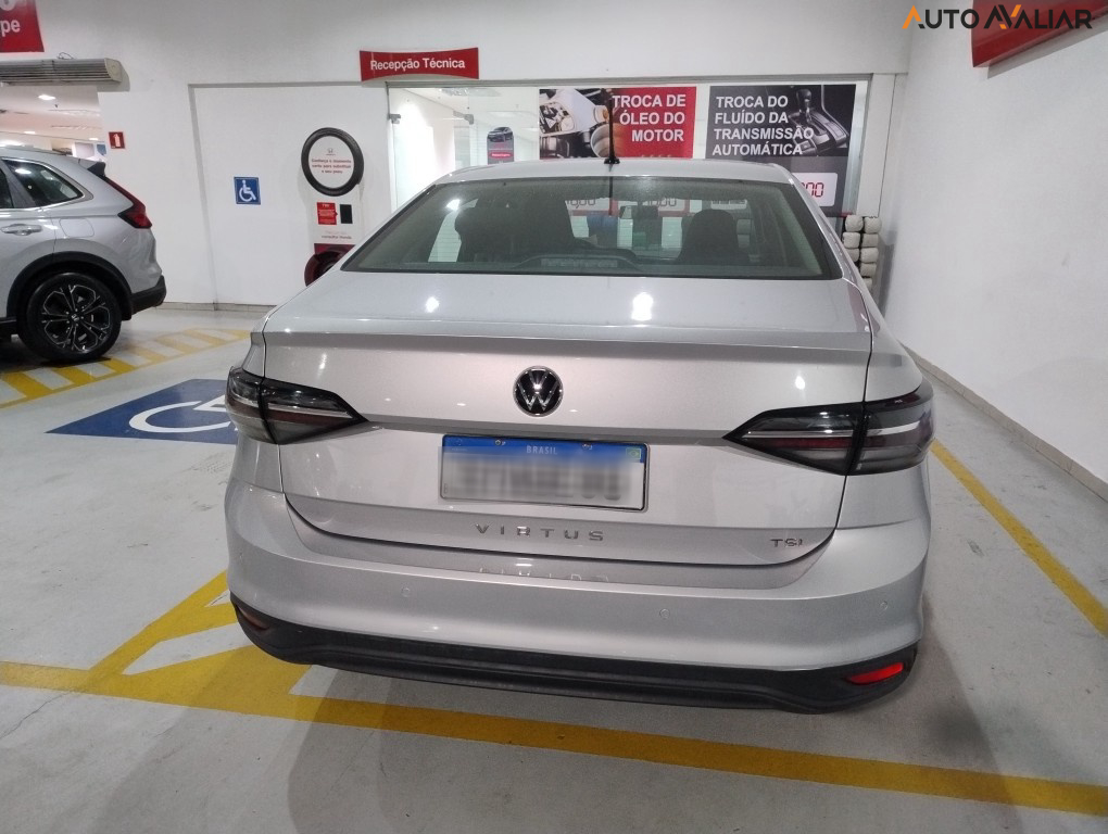 VOLKSWAGEN VIRTUS 1.0 170 TSI MANUAL