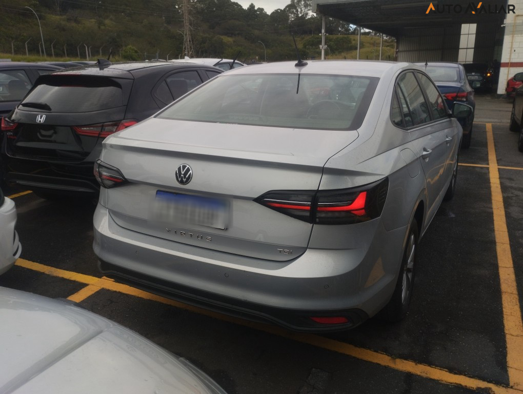 VOLKSWAGEN VIRTUS 1.0 170 TSI AUTOMÁTICO