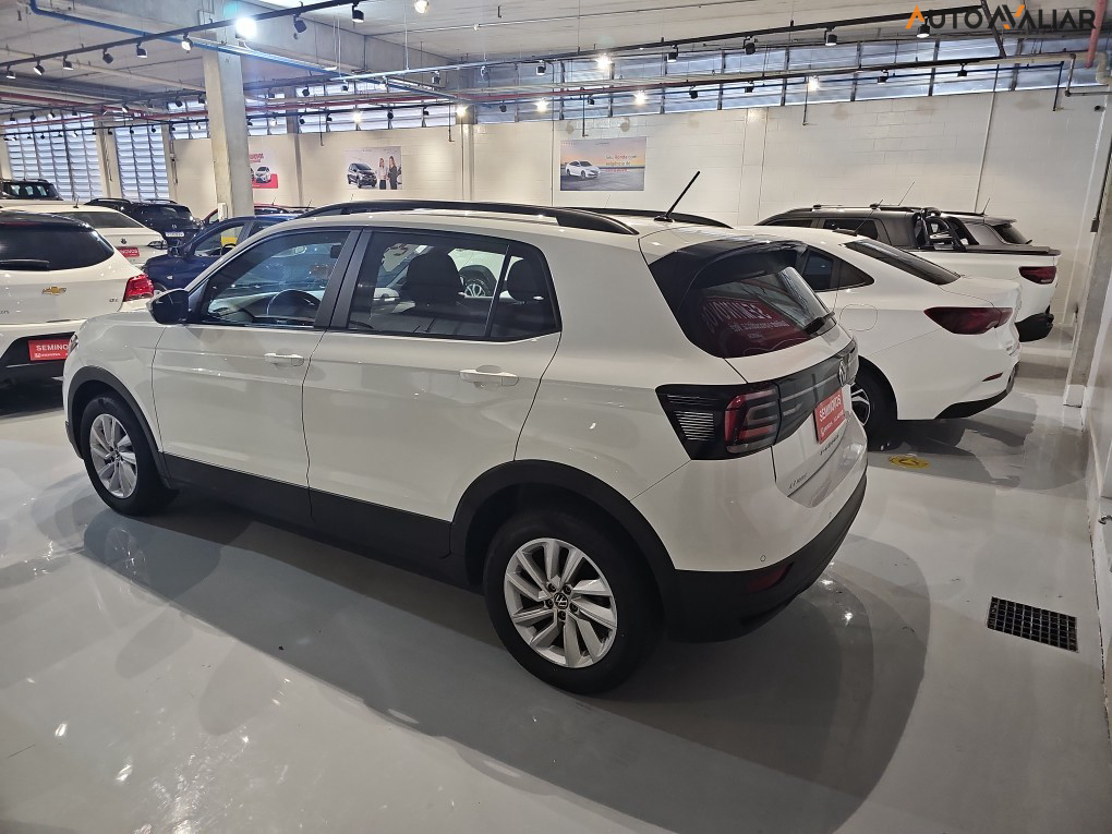 VOLKSWAGEN T-CROSS 1.0 200 TSI TOTAL FLEX AUTOMÁTICO