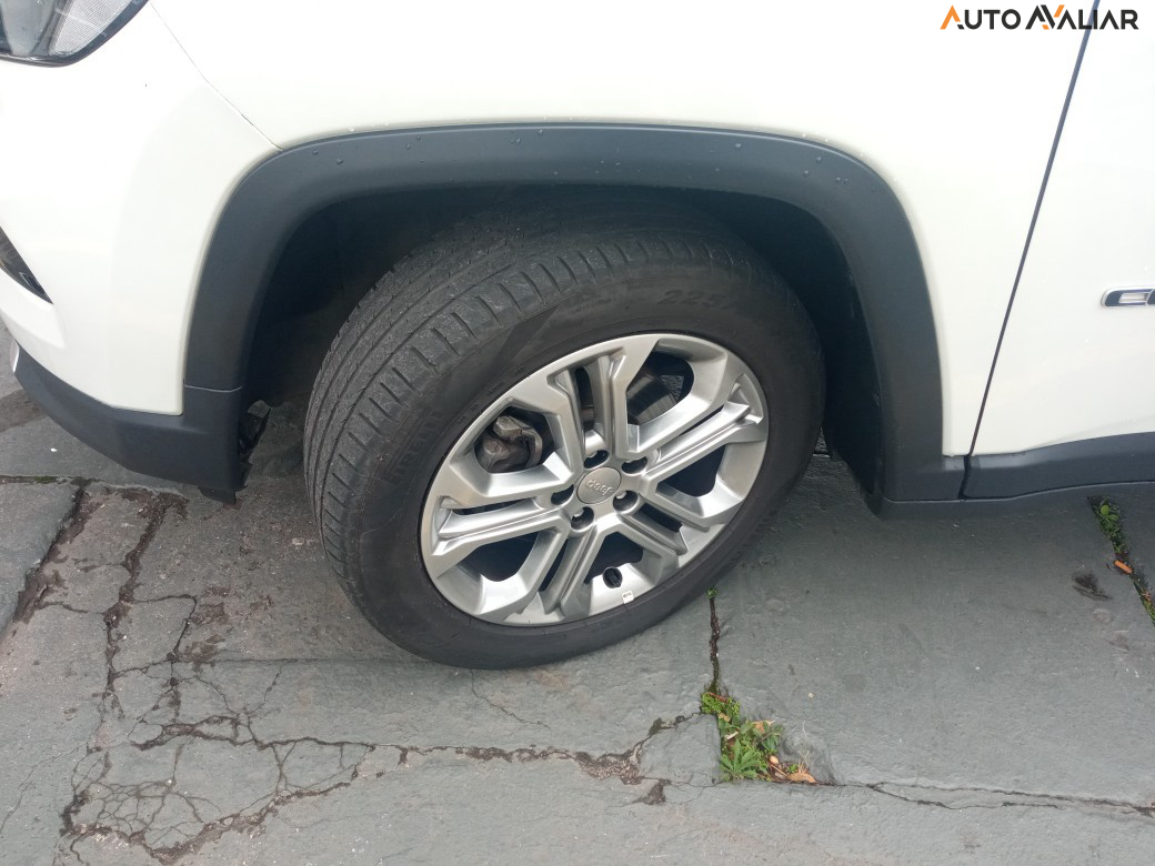 JEEP COMPASS 1.3 T270 TURBO FLEX LONGITUDE AT6