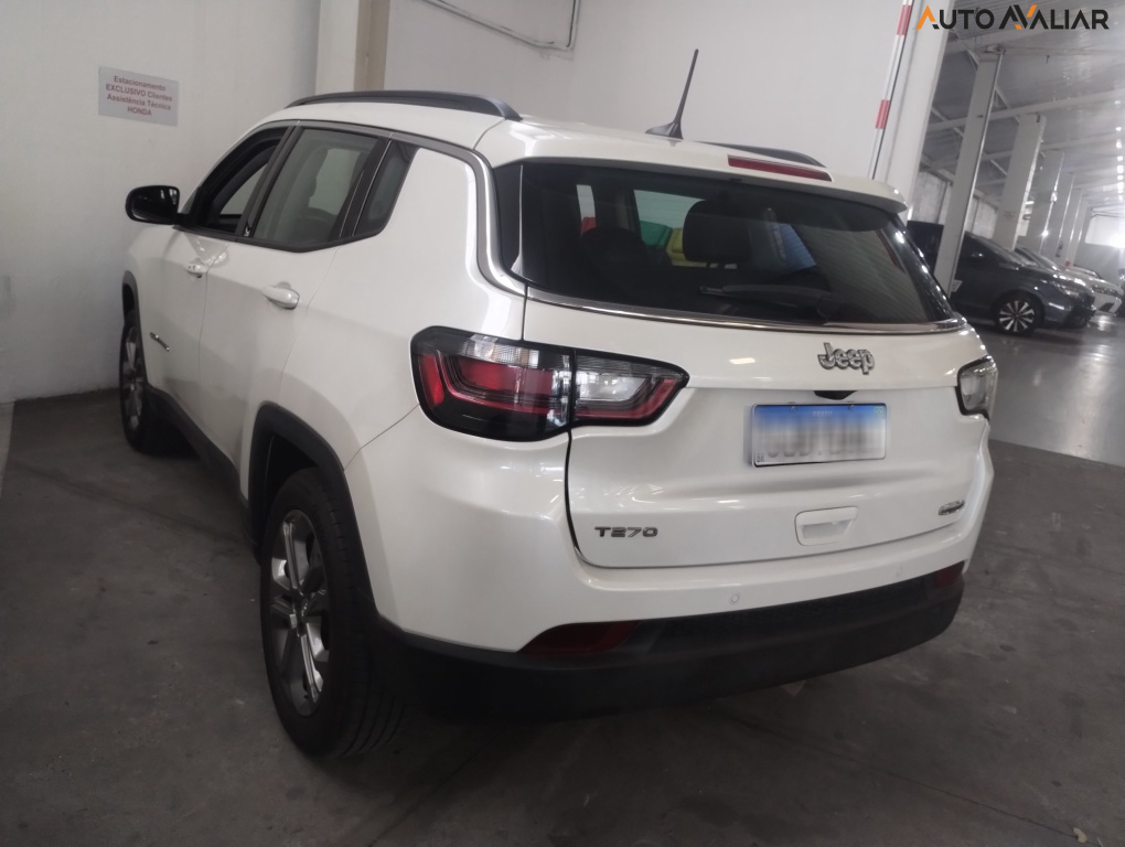 JEEP COMPASS 1.3 T270 TURBO FLEX LONGITUDE AT6