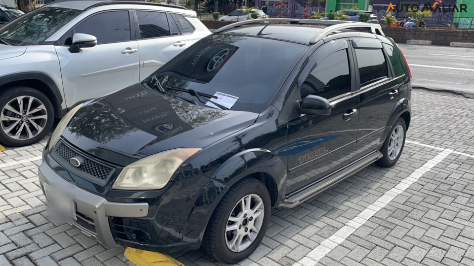 FORD FIESTA 1.6 MPI TRAIL HATCH 8V FLEX 4P MANUAL