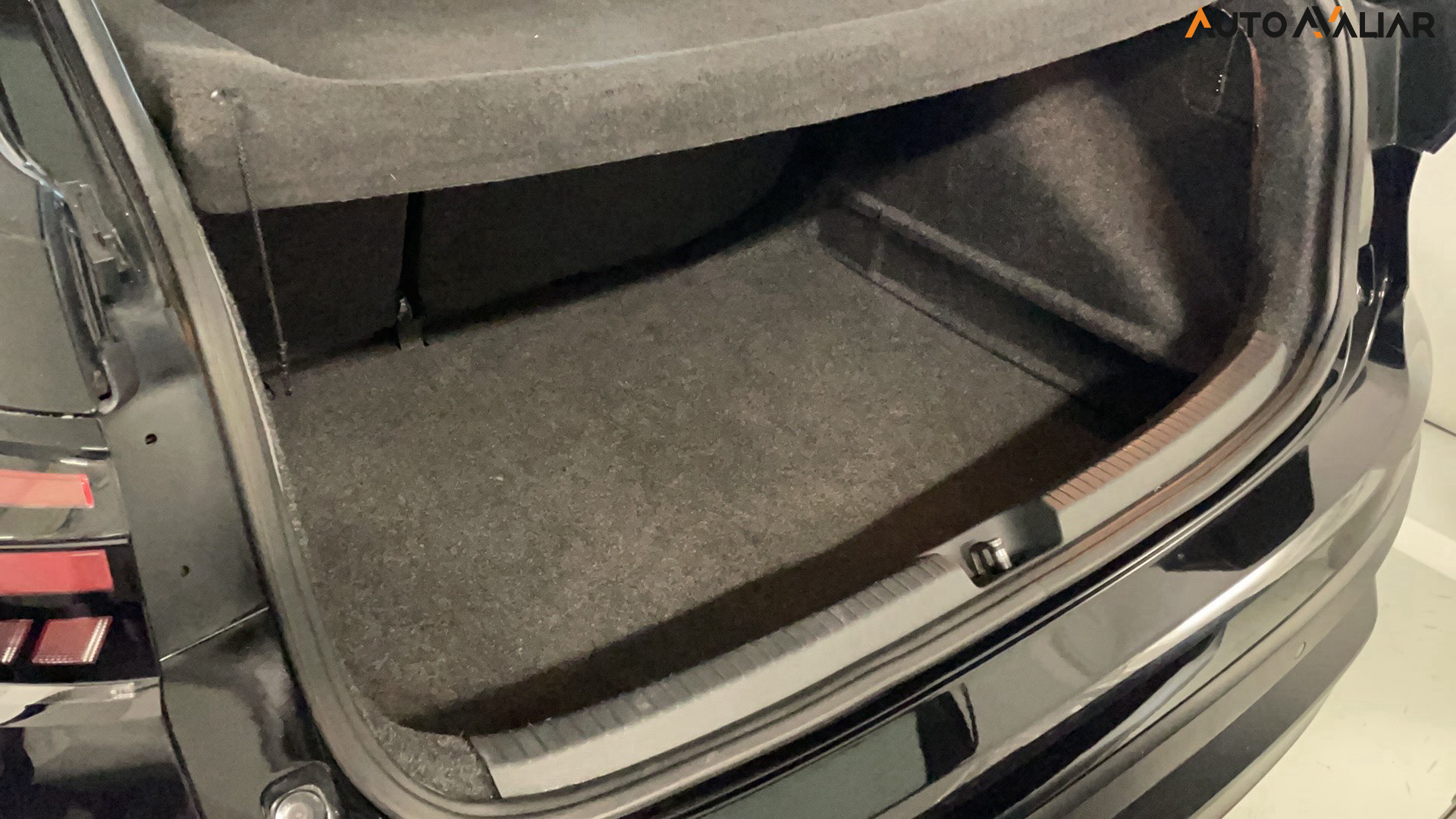 VOLKSWAGEN NIVUS 1.0 200 TSI TOTAL FLEX COMFORTLINE AUTOMÁTICO